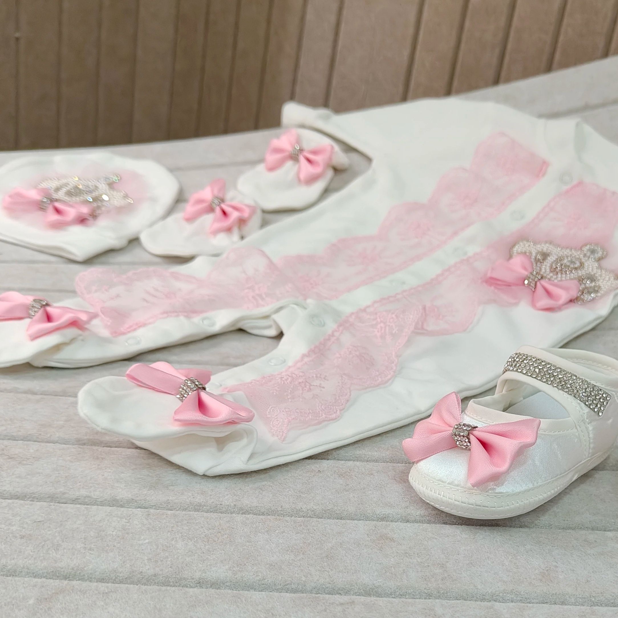 Baby Nursery Outfits - Selamat Datang di Rumah Baju Monyet