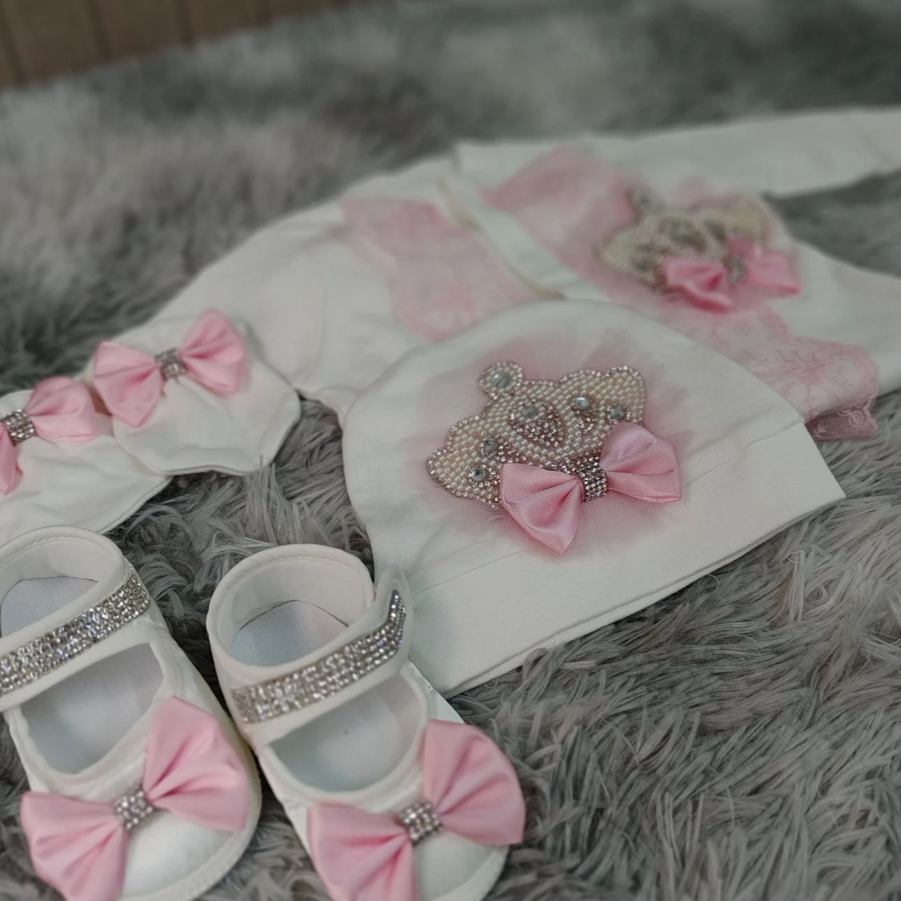 Selamat Datang di Rumah Baju M - Baby Nursery Outfits ulasan dan harga