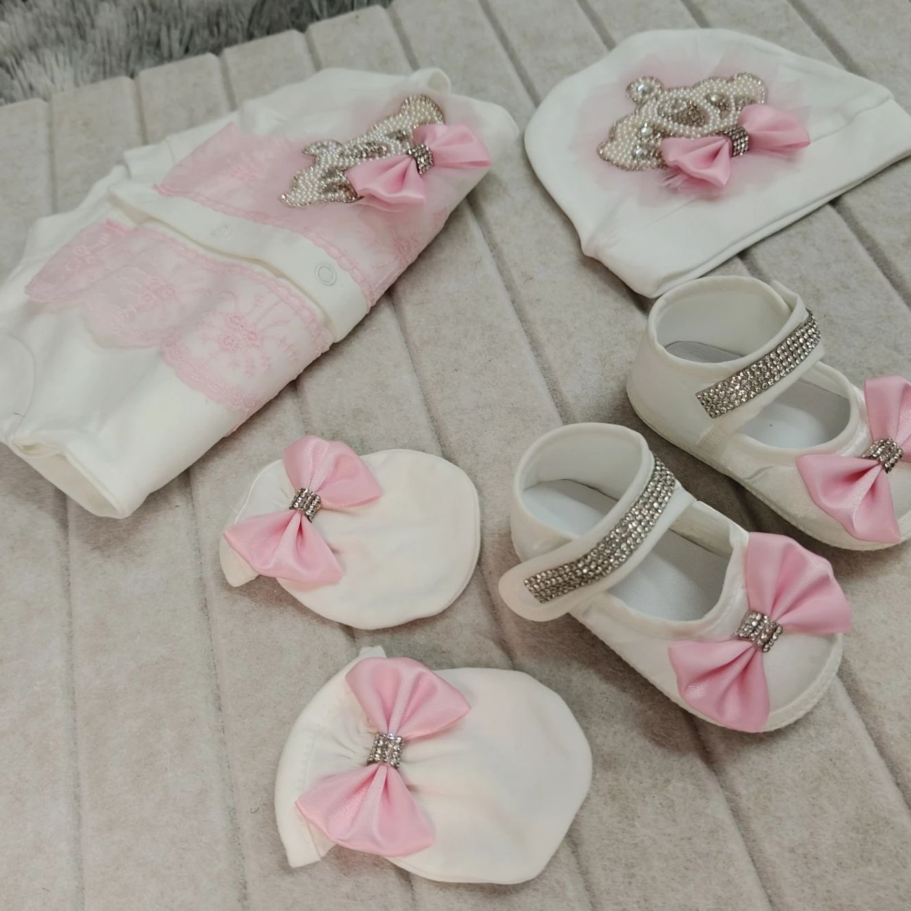 Selamat Datang di Rumah Baju M - Baby Nursery Outfits ulasan dan harga